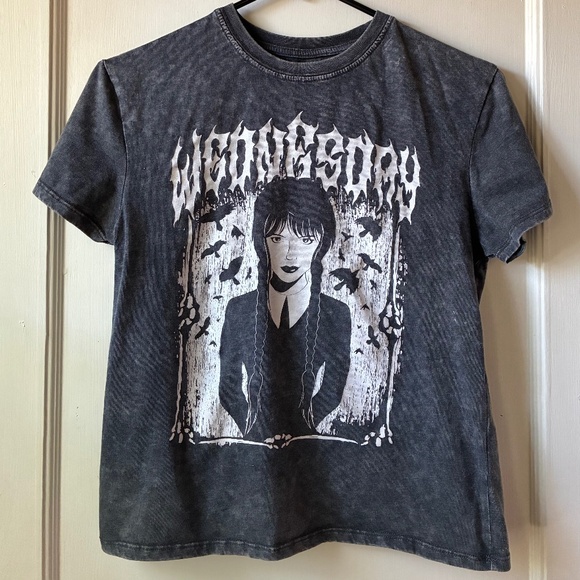Wednesday Addams T-shirt - Picture 1 of 3